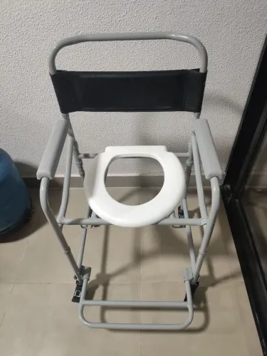 Cadeira de banho e sanitário idoso