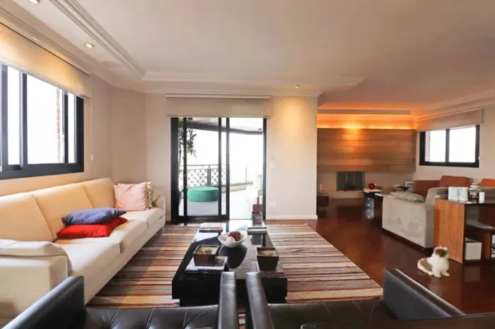 Apartamento Reformado e c/ Vista - p/ venda - 310 m² com 4 suítes e 5 vagas - Alto de Pinh