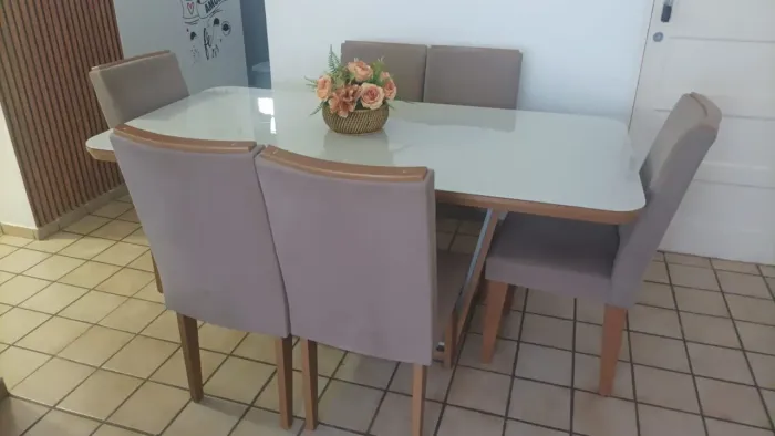 Mesa 6 cadeiras