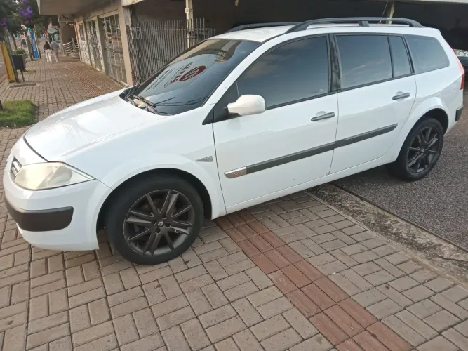 Renault Megane Grand Tour Dynam. Hi-flex 1.6 16V 2013