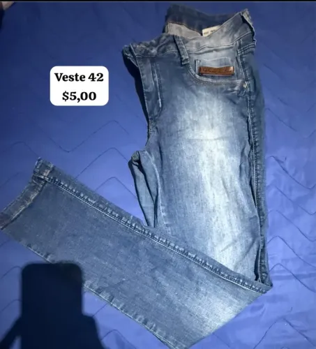 Peças usadas de roupas