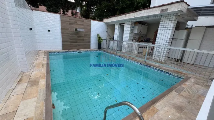 Sobrado à venda aluguel 3 quartos com piscina Boqueirão Santos SP