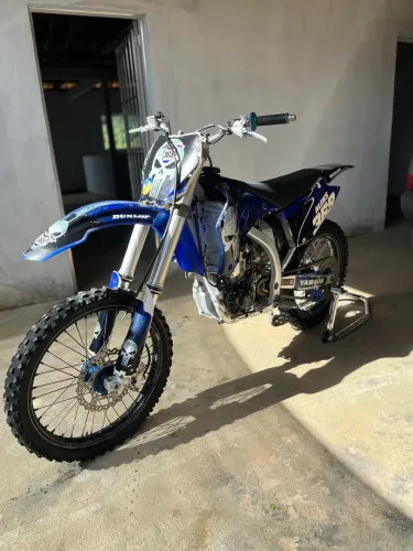 Vende-se yz 250