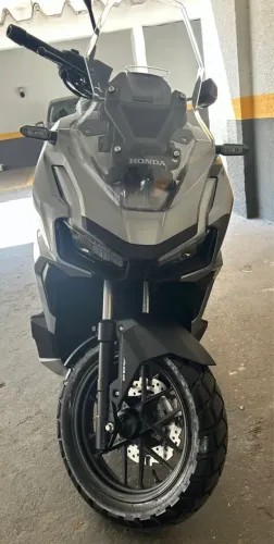 Honda adv 160