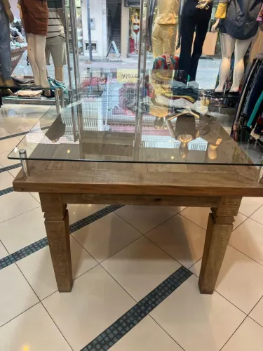 Mesa de Madeira