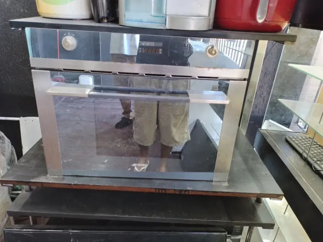 Forno/micro-ondas embutido