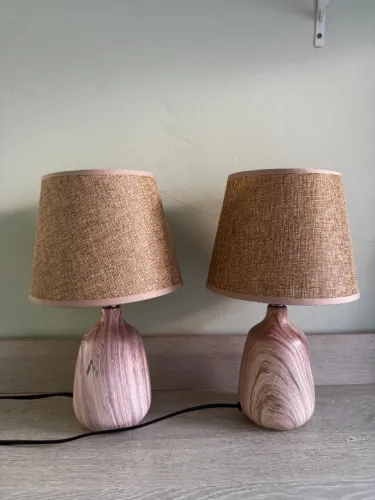 Abajur com lampadas inteligentes