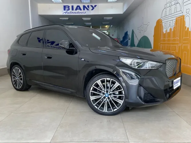 BMW IX1 Xdrive 30 M Sport (elétrico) 2024
