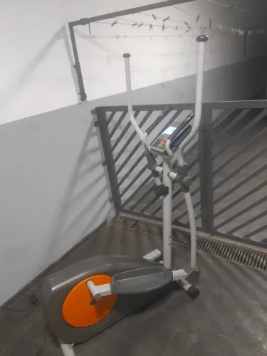Vendo elíptico profissional athetic 