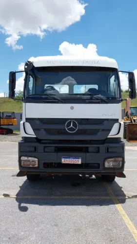 CAVALO MB AXOR 3344S 6X4 440CV