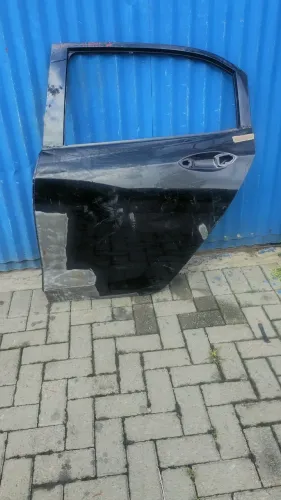 Porta traseira Onix sedan 2021 a 2025