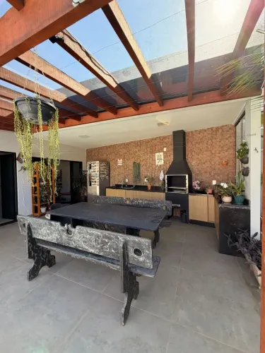 Vendo casa linear no condomínio Alphaville em Rios das Ostras Mobiliada vendida com toda m