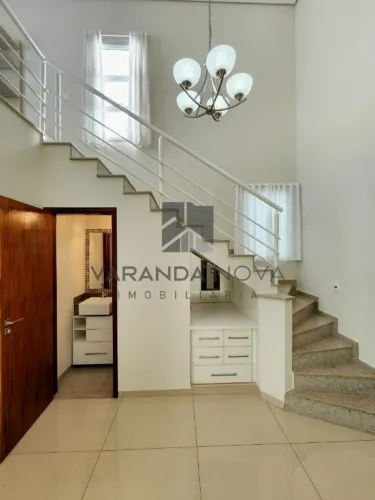 Casa em condomínio, 3 quartos, 3 suítes com 166 m² de área construída no bairro Recreio da