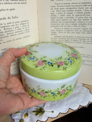 porta-joias vintage de porcelana da manufatura Schmidt