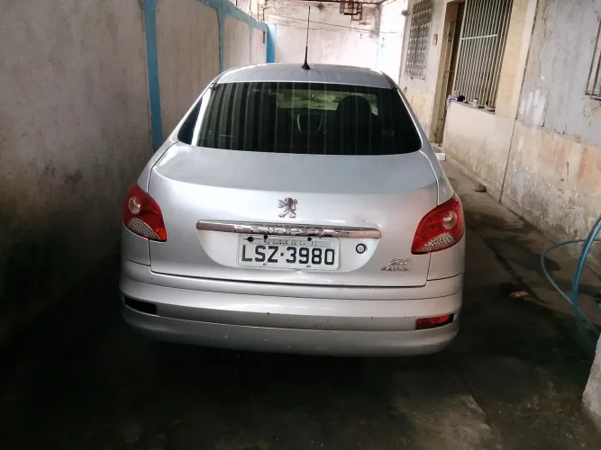 Peugeot 207 Sedan Passion XR 1.4 Flex 8V 4P 2022