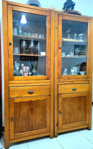 Vendo Cristaleira em Madeira Maciça Modular 