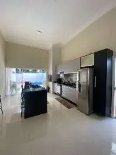 CASA EM CONDOMÍNIO PARA VENDA