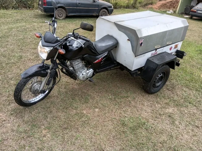Moto Triciclo conservada
