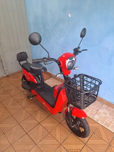 Scooter elétrica 100% Montada