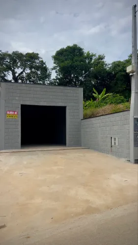 Aluga-se Salão Comercial - Bairro dos Leites, Piedade -SP