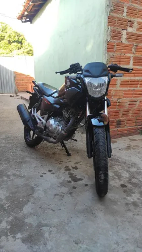 VENDO OU TROCO POR CARRO-START 160 2025