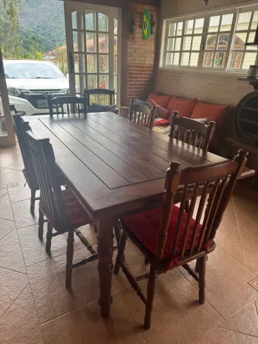 Mesa de madeira com 6 cadeiras gramado 