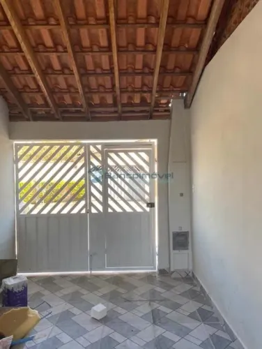 Casa com 2 dormitórios para alugar, 60 m² por R$ 1.840,00 - Alto de Pinheiros - Paulínia/S
