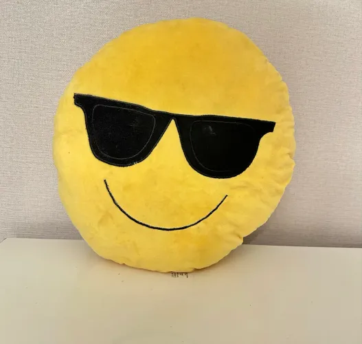 Almofada Emoji óculos de sol