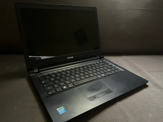 CCE Ultra Thin Intel inside | 4gb | 500Gb | Win10 Formatado