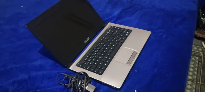 Notetbook Lenovo core i3 4gb hd 500 já formatado 