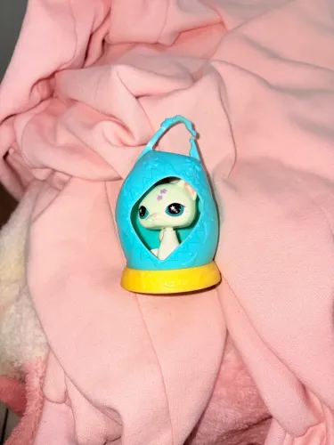 Littlest Pet Shop gatinho branco do McDonald's de 2009 valor de 50,00$