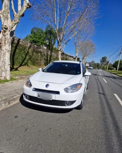Renault Fluence Sed. Dynamique 2.0 16V Flex Aut. 2012