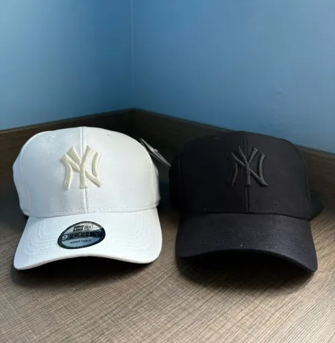 Bonés New Era Preto/Branco