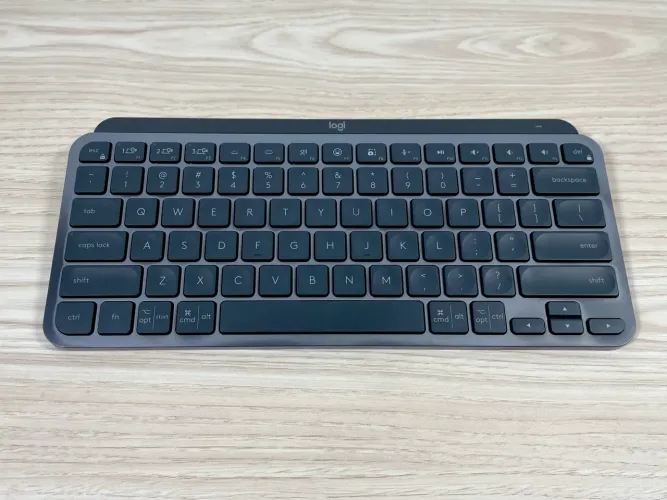 Teclado Logitech MX Keys Mini