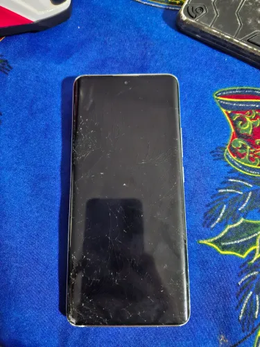 Poco x7 tela trincada