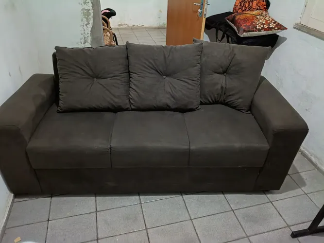 Sofá marrom
