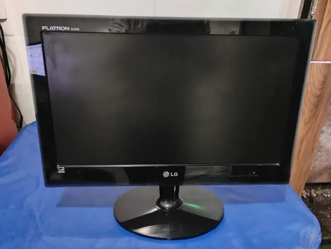 Monitor de 19 polegadas da LG E1940
