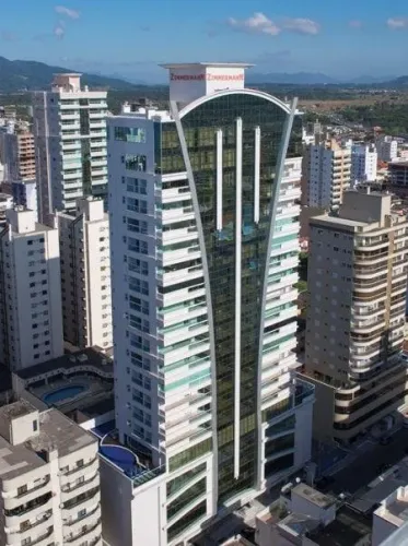 Apartamento - 5 dormitórios - 5 Suítes - localizado em Itapema / Meia Praia REF: DW650124