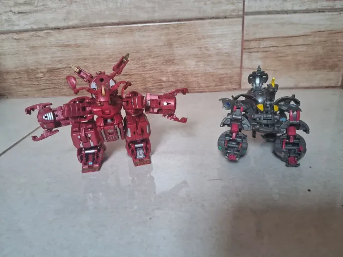 Bakugan Maxus Dragonoid + Maxus Helios completos RARO