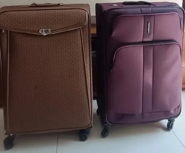 Vendo 02 malas grandes 21kg (1 Guess)