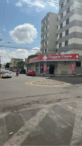 Vendo esta drogaria 