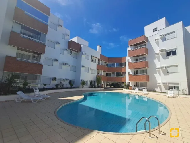 Apartamento em Ingleses do Rio Vermelho