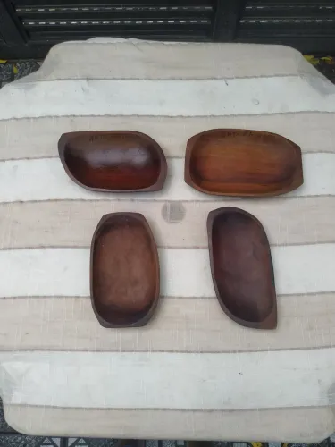 Conjunto Pratos de madeira indígenas