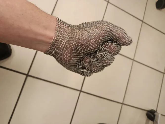 Luvas de malha de aço
