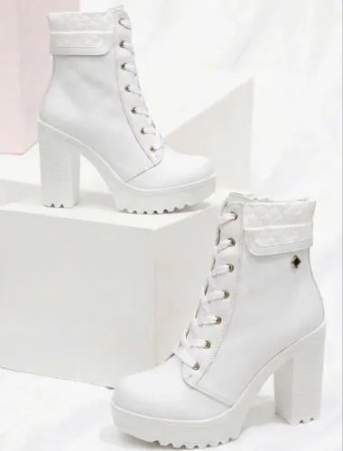 Bota coturno salto grosso moda feminina tratorado blogueira super conforto luxo