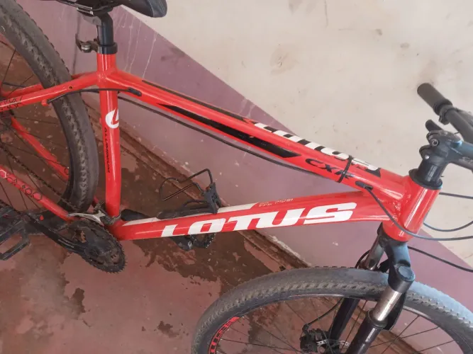 Bicicleta aro 29 lotus.