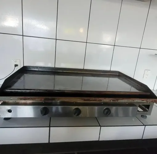 Chapa de lanche 4 queimadores 