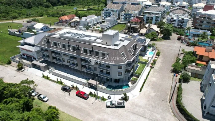 Apartamento a venda com 2 quartos, 1 suíte, 1 vaga a 500 metros do Mar, no bairro Ingleses