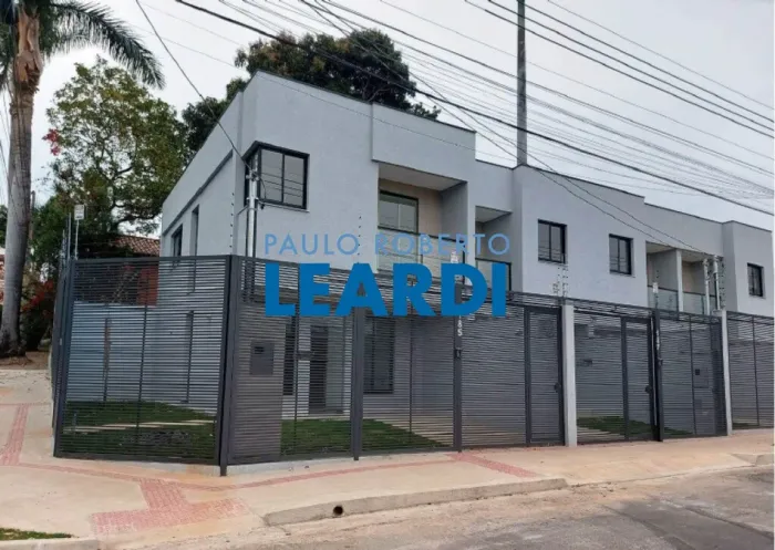 CASA ASSOBRADADA - PLANALTO - MG