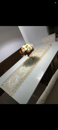 ? Mesa de Jantar 1,60m com 4 Cadeiras - Excelente Estado